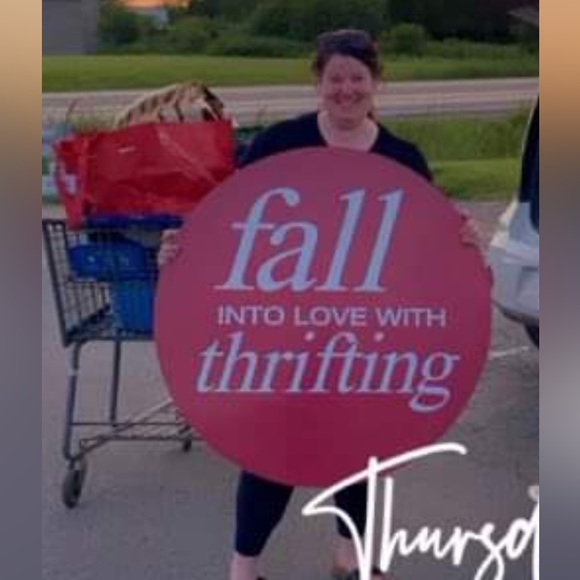 Meet your Posher, Candace - Picture 1 of 2